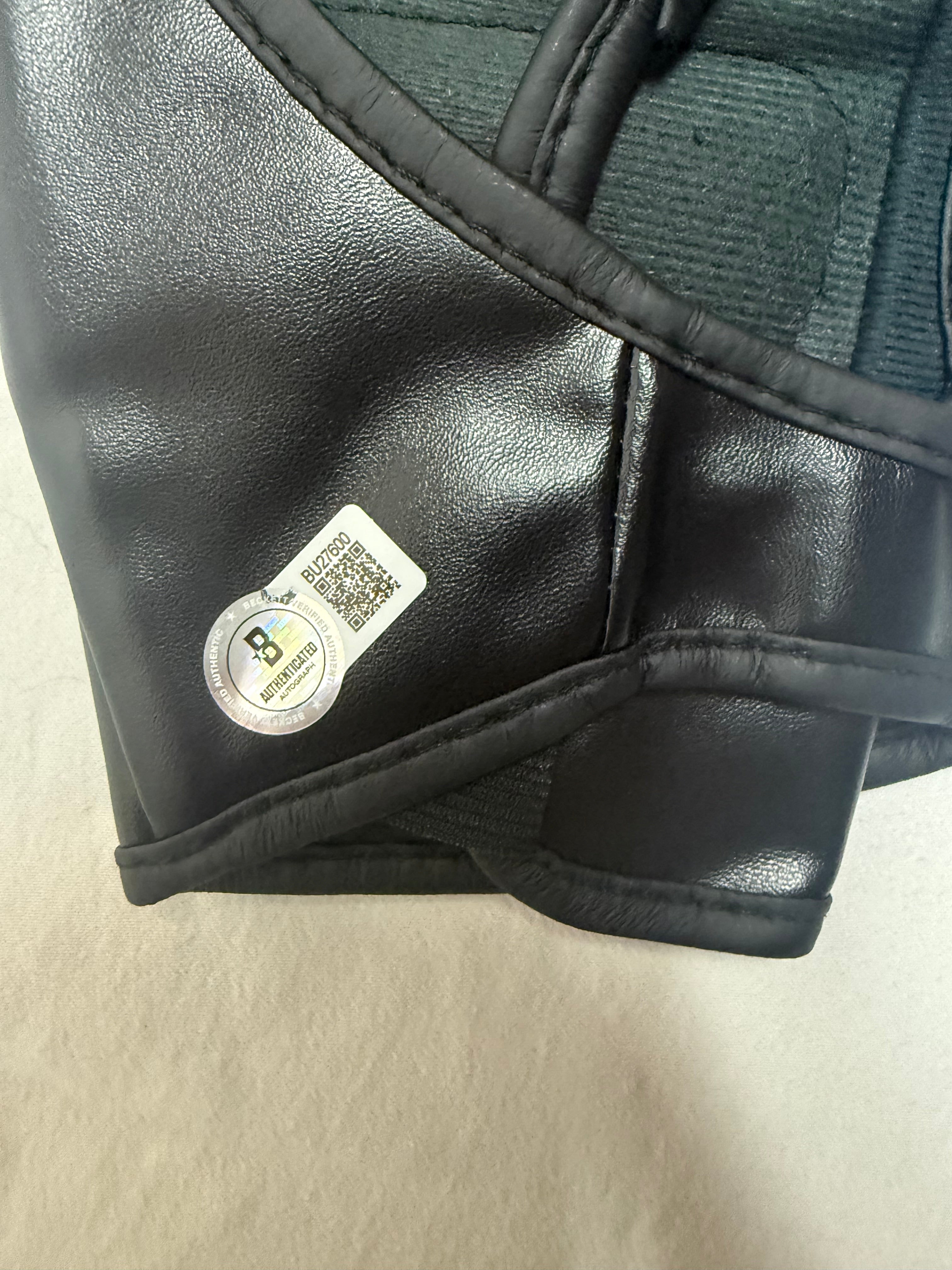 Derrick Lewis Signed UFC Display Glove (Beckett)